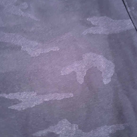 Healing hands Tate jogger scrub pants xlp.  Blue camo - subdued tasteful pattern - Picture 2 of 6